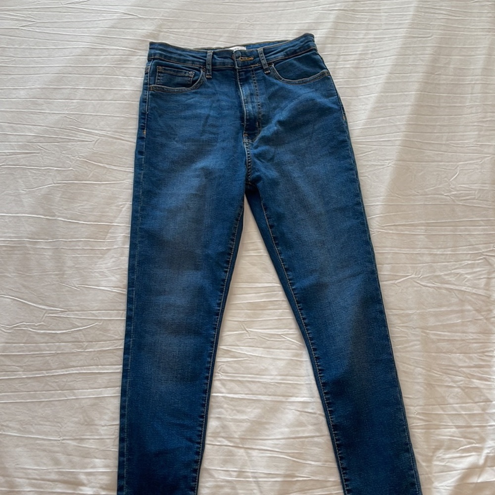 Forever 21 high waisted jeans.